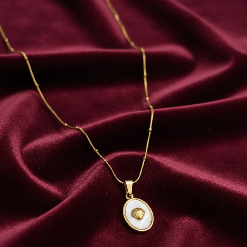 Vintage Fish Pendant Necklace