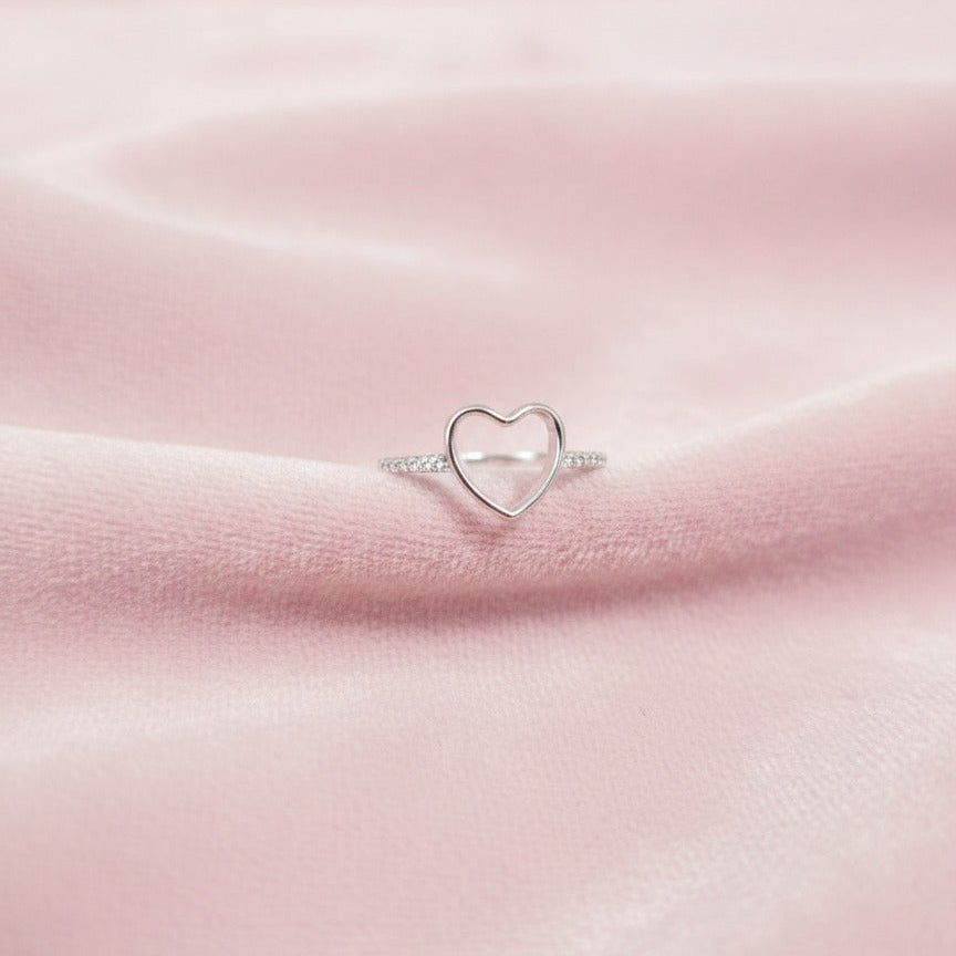 Minimal Silver Heart Ring
