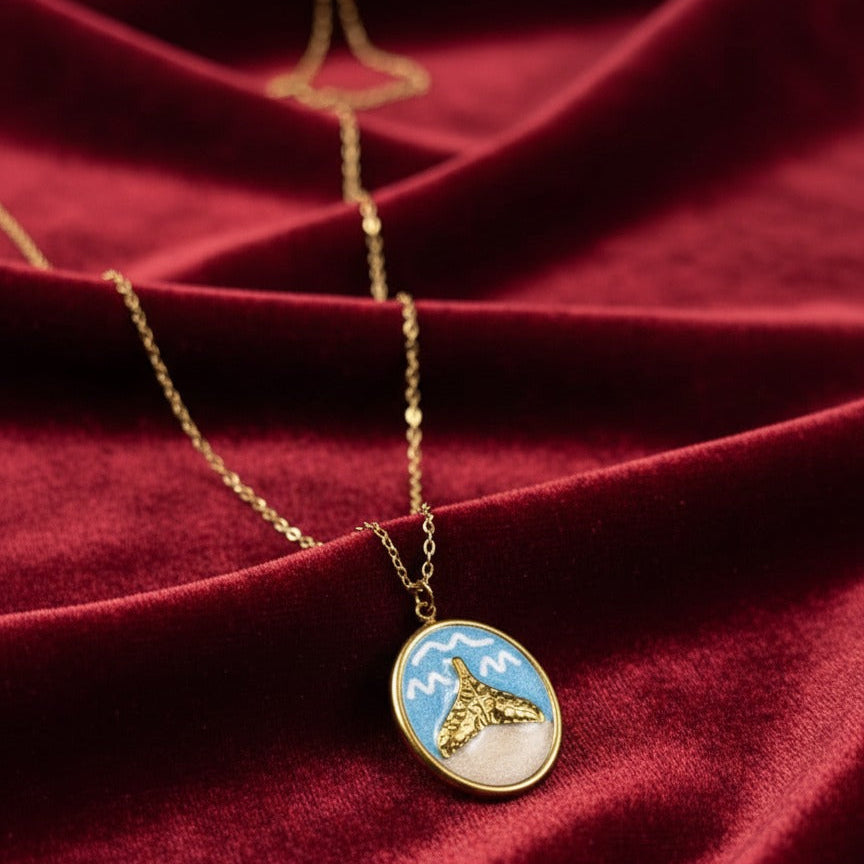 Gold Tone Starfish Coin Pendant Necklace