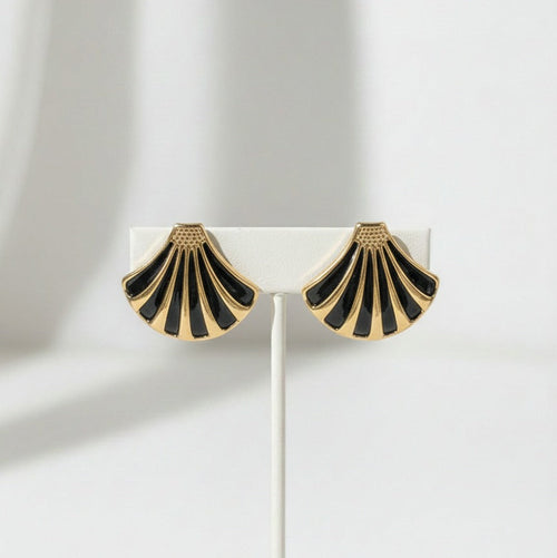 Black Shell Enamel Stud Earrings